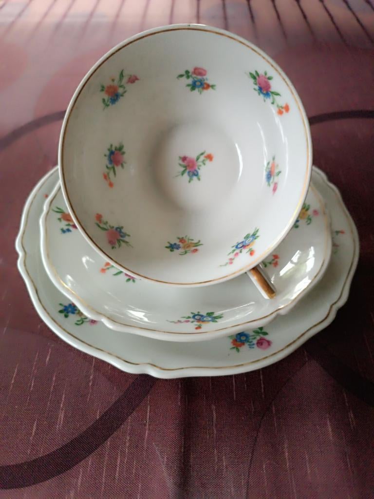 Sachet à thé et sous-assiette par Limoges Le Grand, Enlèvement