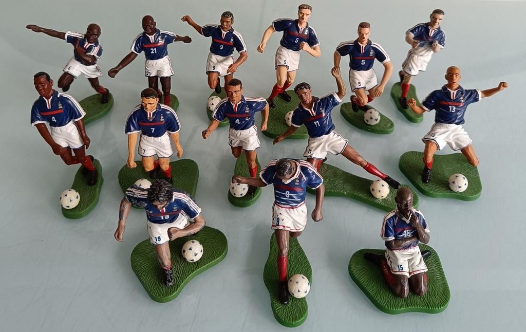 Miniatuur voetballers metaal/kunststof Starlux., Verzamelen, Ophalen of Verzenden, Gebruikt, Beeldje of Poppetje