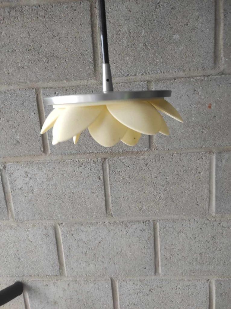 Hanglamp in vorm van lotusbloem, Enlèvement ou Envoi, Comme neuf, Métal