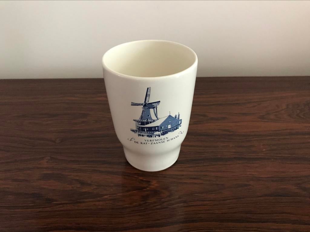Villeroy & boch beker molen verfmolen, Antiek en Kunst, Antiek | Servies los, Ophalen of Verzenden