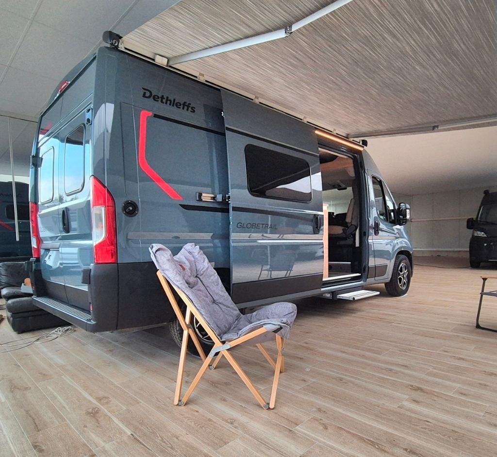 Dethleffs Globetrail 600 DS, Caravanes & Camping, Fiat, 5 à 6 mètres, Automatique, Réfrigérateur