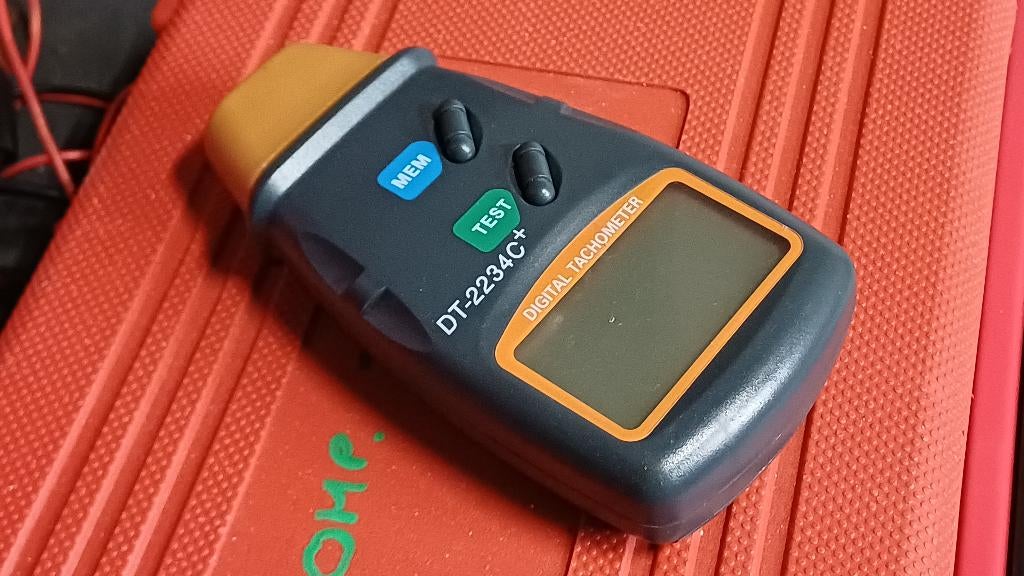 Tachometer met laser 2.5 tot 99.999 RPM 1X gebruikt!!!, Auto diversen, Autogereedschap, Zo goed als nieuw, Ophalen of Verzenden