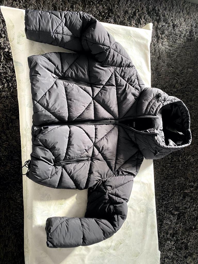 Winterjas meisje maat L (164), Kleding | Dames, Jassen | Winter, Ophalen, Zwart, Maat 42/44 (L), Zo goed als nieuw