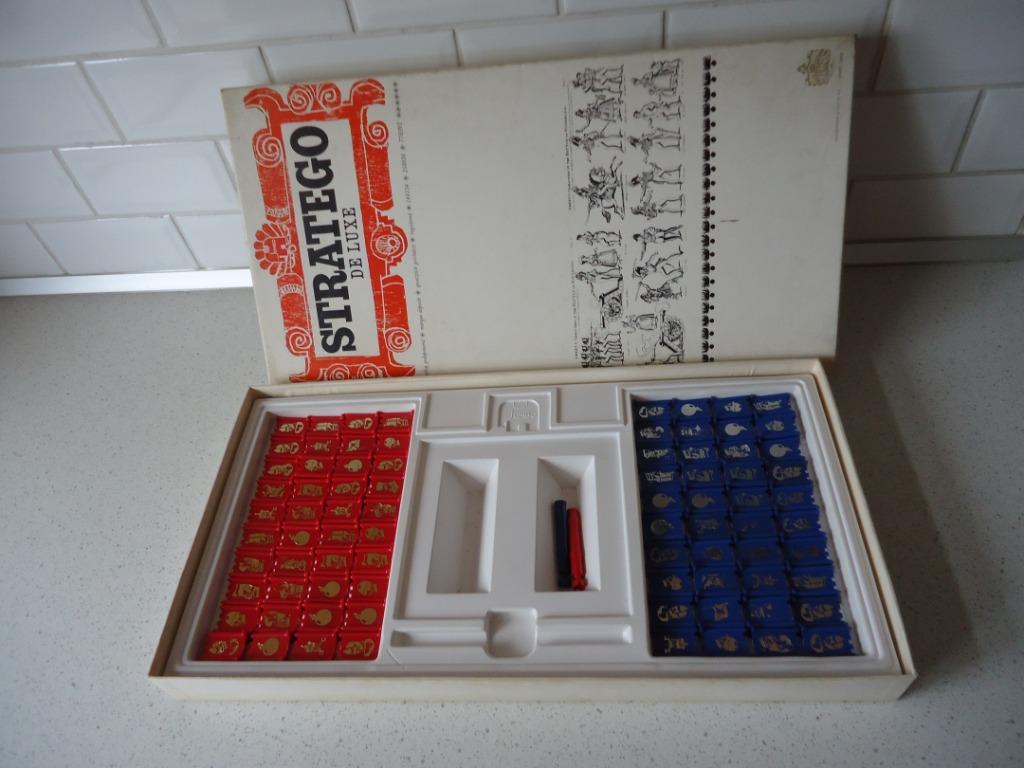 Vintage "Stratego De Luxe" (Witte Doos) van Jumbo., 1 ou 2 joueurs, Enlèvement ou Envoi, Comme neuf, Jumbo