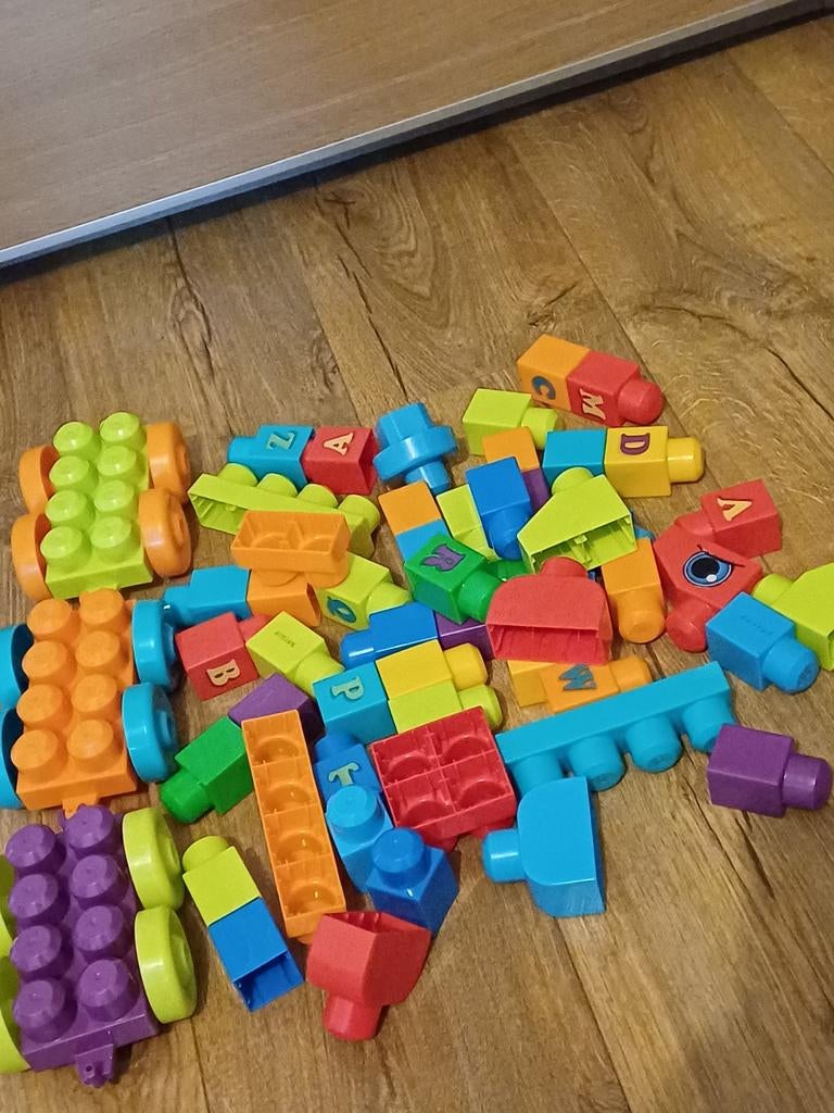 Leuke kleurrijke Mega Bloks Alphabet Train, Ophalen, Gebruikt, Megabloks