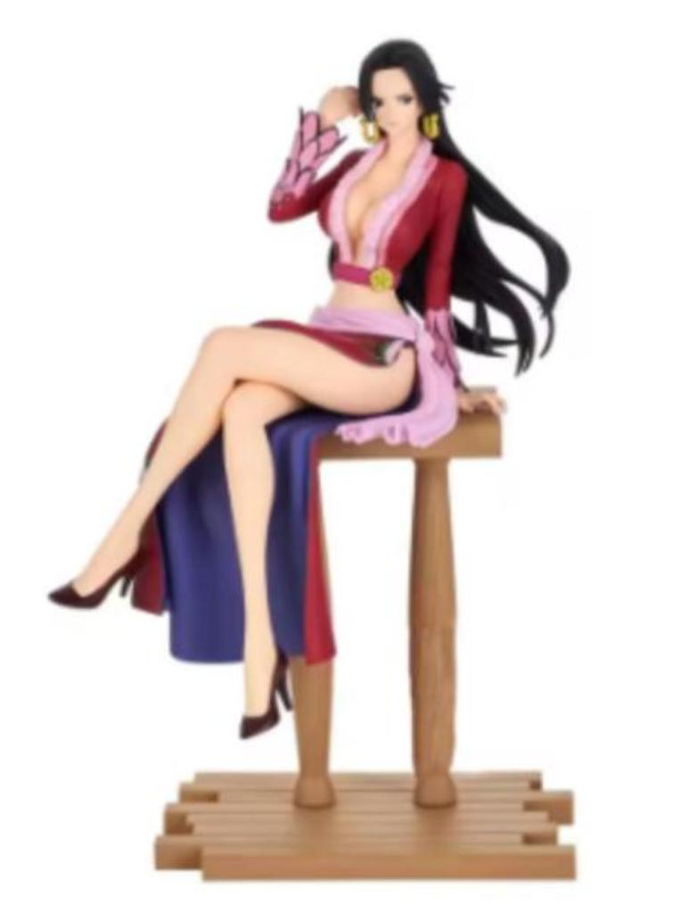 One Piece collectors figuur Boa Hancock zittend (21cm)