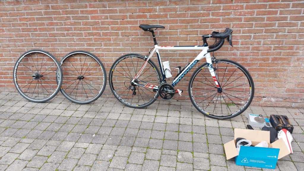 Cannondale caad10  ultegra, Autres marques, Comme neuf, Enlèvement, 53 à 57 cm