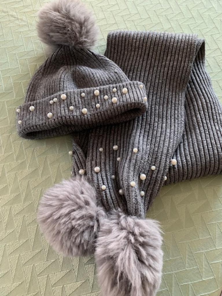 muts met sjaal, Enfants & Bébés, Vêtements enfant | Taille 104, Autres types, Zara, Utilisé, Fille