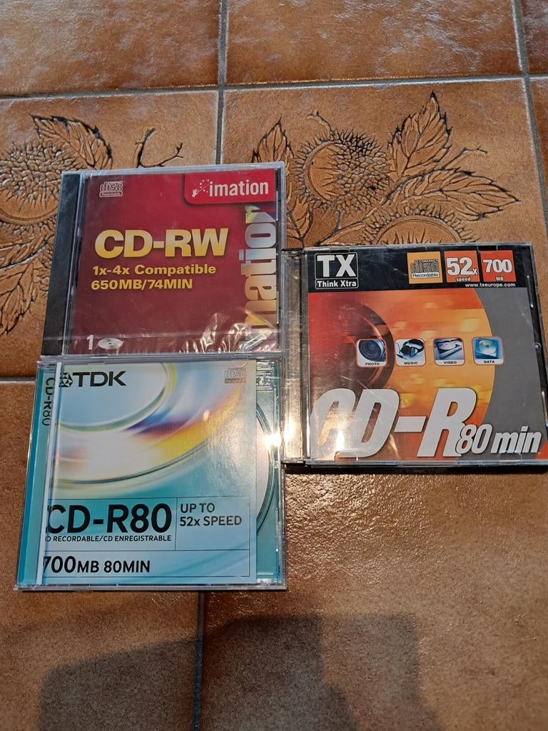 Lot de 5 CD-R 80min et 1 CD-RW 74min, Neuf, Enlèvement ou Envoi, Réinscriptible, Cd