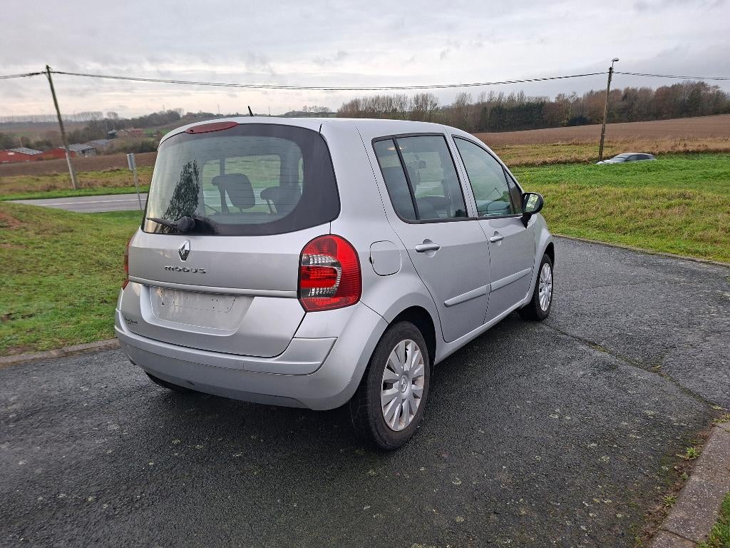 Renault Modus essence boite automatique 12/2011, Autos, Renault, Argent ou Gris, Achat, 82 kW, Entreprise