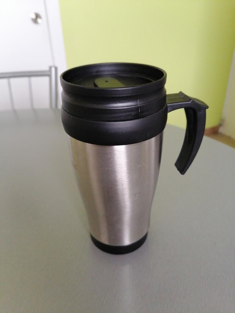 Koffiebeker nooit gebruikt, Ophalen of Verzenden, Zo goed als nieuw