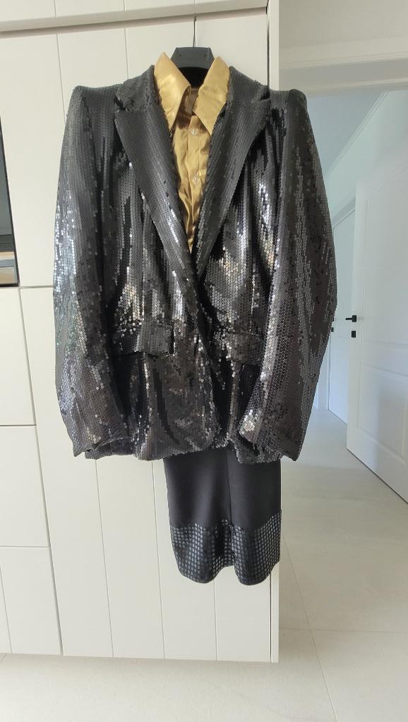 PARTYKOSTUUM (zwart) + OVERHEMD (goud), Ophalen of Verzenden, Zo goed als nieuw, Maat 52/54 (L), Kleding