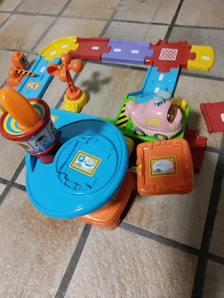 Toet toet auto's/Luchthaven, Kinderen en Baby's, Ophalen, Gebruikt