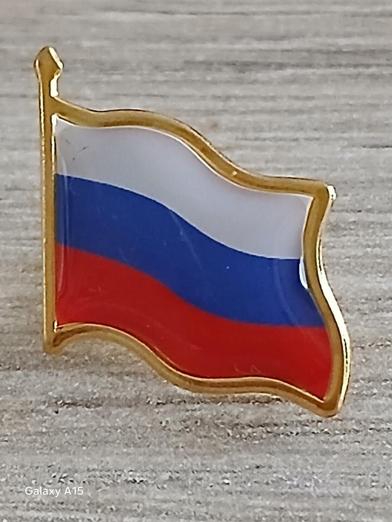 Épinglette représentant le drapeau russe, Collections, Broches, Pins & Badges, Enlèvement ou Envoi