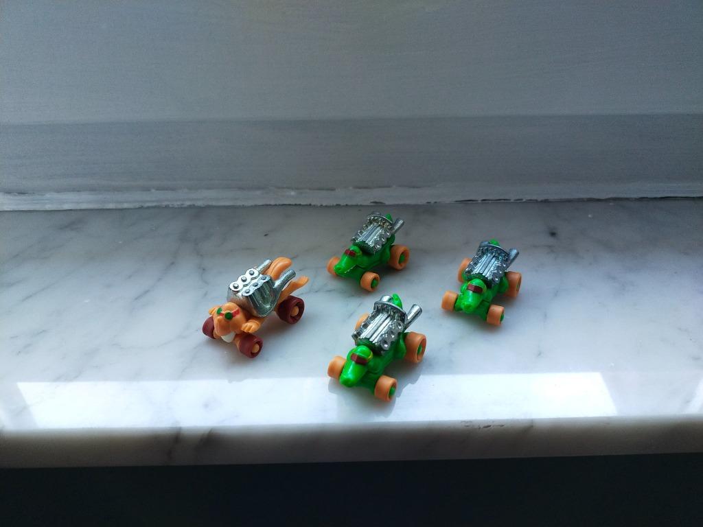 Figurines "Dragsters animaux – K99" – KINDER/FERRERO (1999), Enlèvement ou Envoi, Utilisé, Numéros K