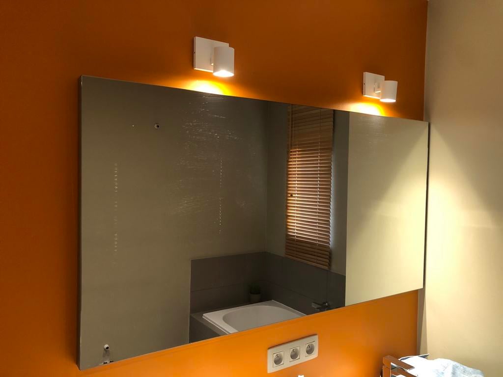 2 wandverlichtingen, badkamer, witte armatuur, Ophalen, Gebruikt, Metaal, Modern Wit
