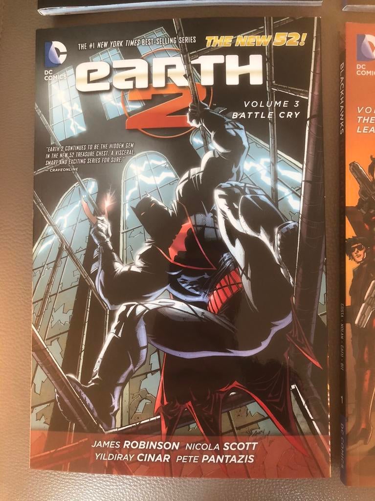 Lot 6 DC Comics Graphic Novels Paperback Batman, superman..., Plusieurs comics, Enlèvement ou Envoi, Neuf