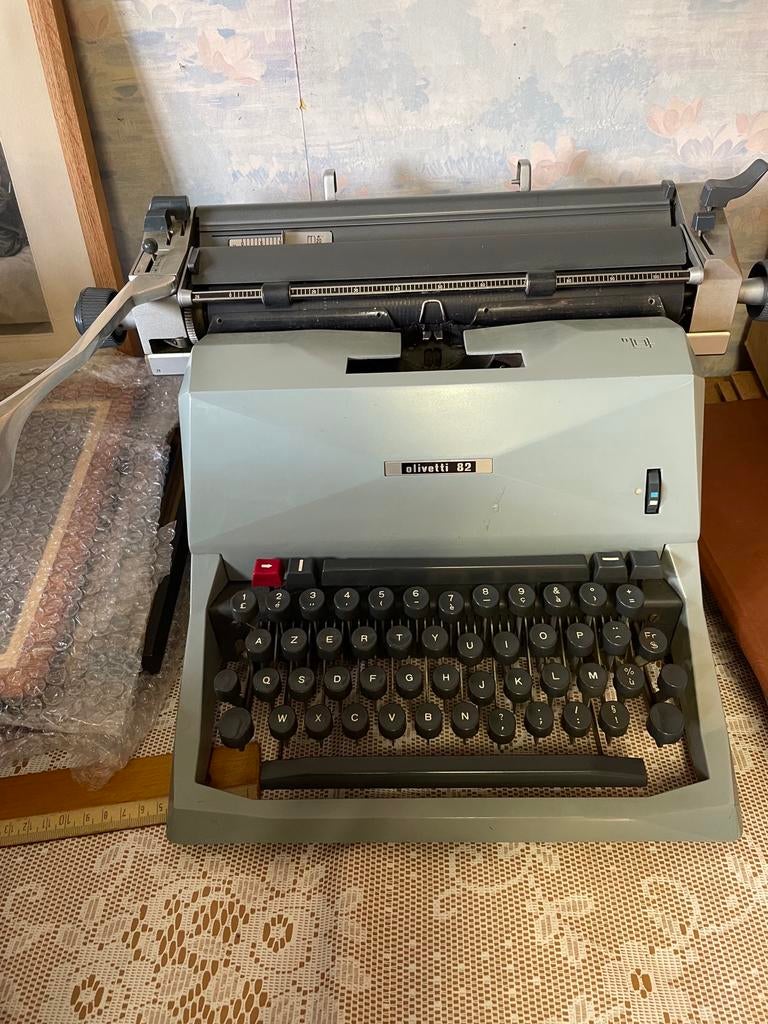 Olivetti type 82, Diversen, Typemachines, Ophalen, Gebruikt