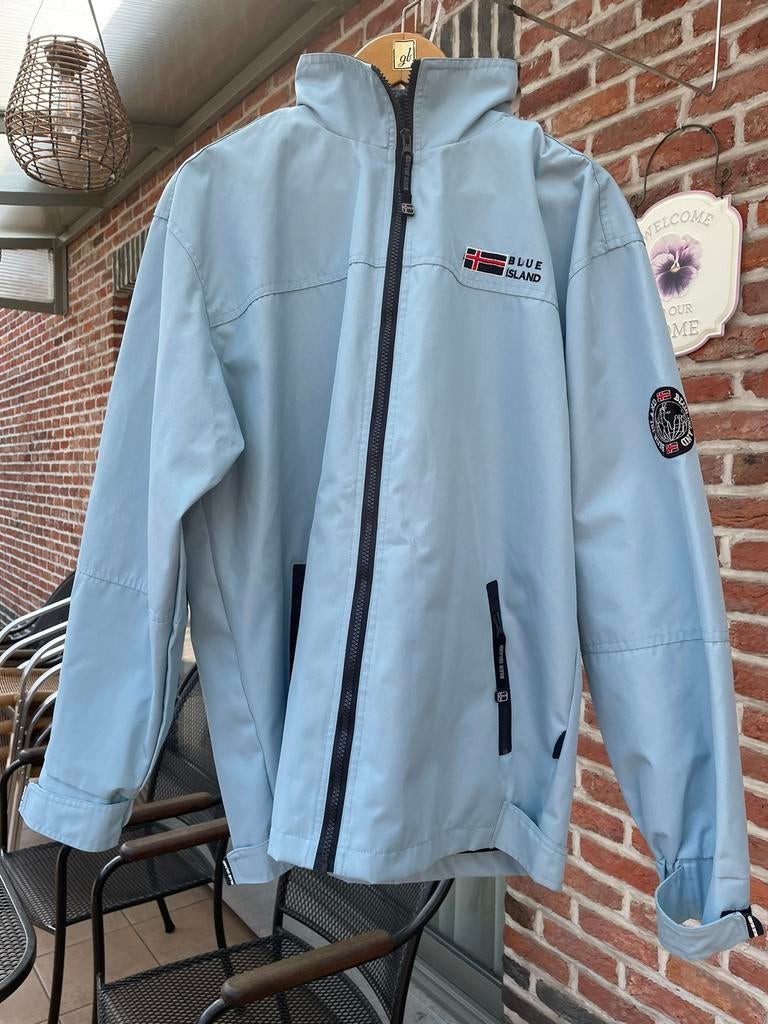 Een dames jas  met kap Blue Island M/ 42/44, Kleding | Dames, Ophalen of Verzenden, Zo goed als nieuw, Blauw