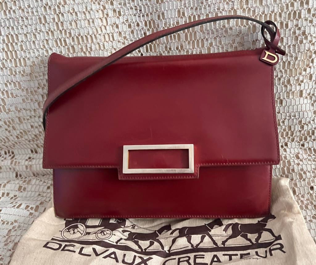 Sac DELVAUX cuir bordeaux modèle très rare, Enlèvement ou Envoi, Comme neuf, Cuir