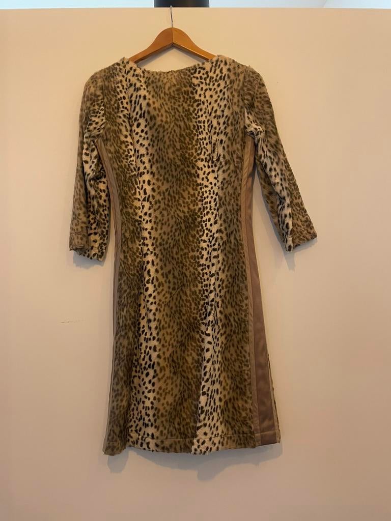 Kleedje tijgerprint, Kleding | Dames, Jurken, Overige kleuren, Ophalen of Verzenden, Zo goed als nieuw, Knielengte