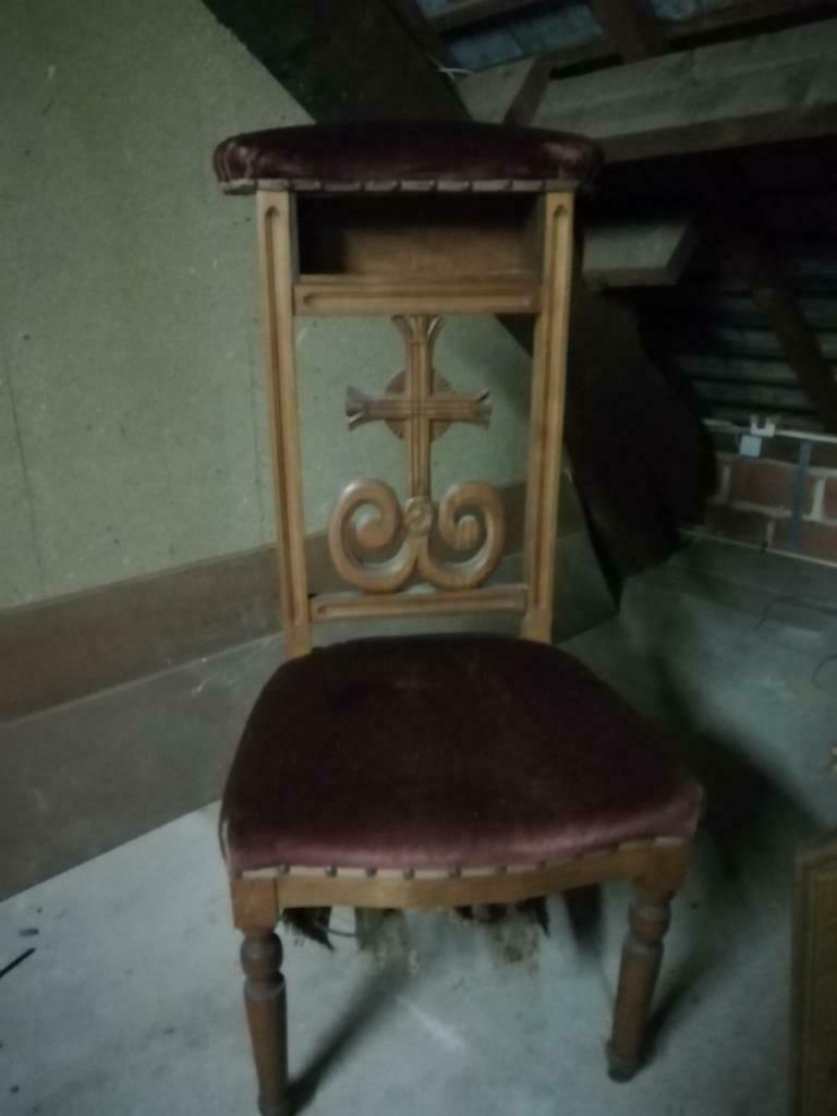 Authentieke kerkstoel met stoffen zitting, Antiek en Kunst, Ophalen