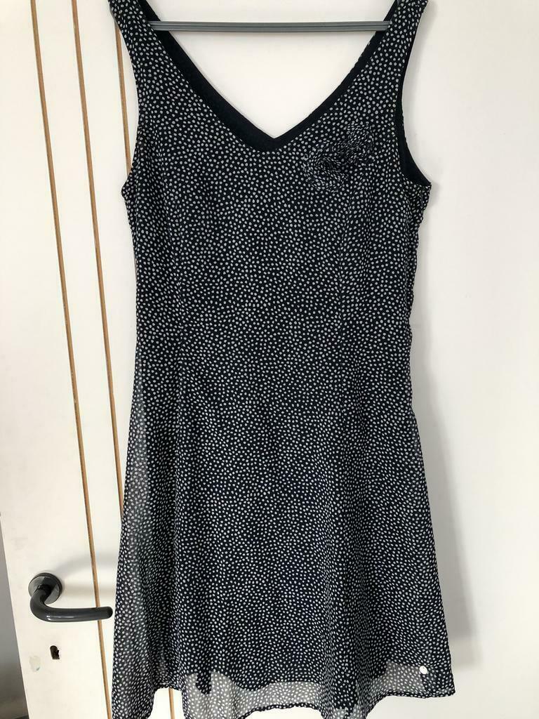 Donkerblauw kleedje Terre Bleue maat 38, Kleding | Dames, Jurken, Terre bleue, Ophalen of Verzenden, Gedragen, Maat 38/40 (M)