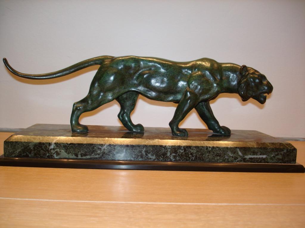 statue animalière, ancien bronze tigre panthère lionne, Enlèvement