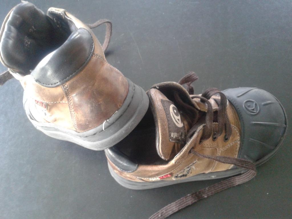 rondinella, Kinderen en Baby's, Ophalen, Schoenen, Zo goed als nieuw, Jongen