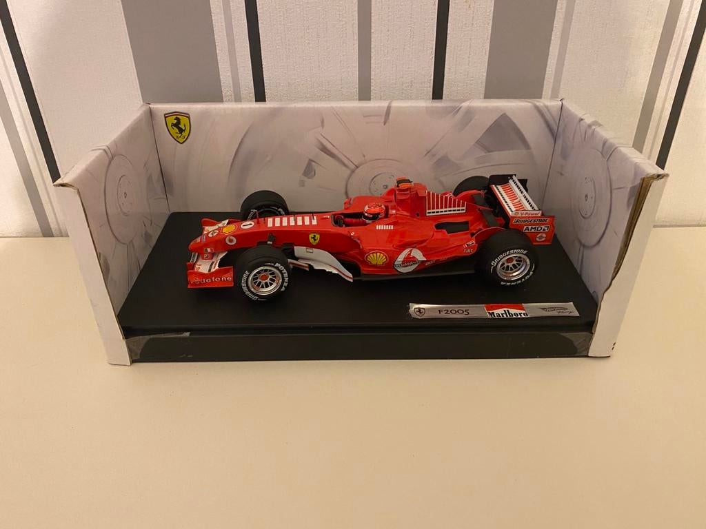 F1 Ferrari 2005 1/18, Ophalen, Zo goed als nieuw