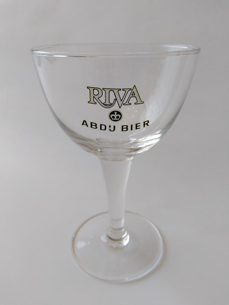 2 verres à bière Riva Abbey Beer Dentergem, Enlèvement ou Envoi, Neuf, Verre à bière