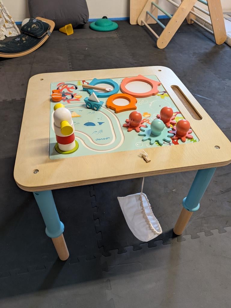 Speeltafel Janod, Ophalen