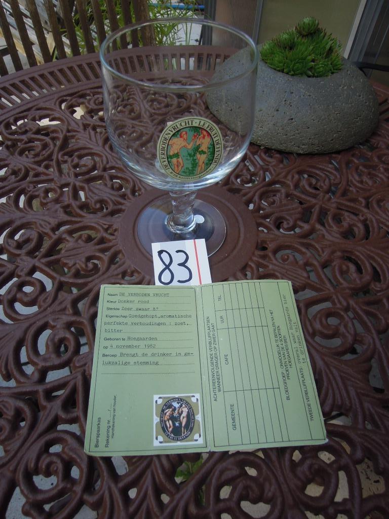 verre de fruit défendu (quantité 4 pièces) et un passeport, Enlèvement ou Envoi, Comme neuf, Verre ou Verres, Autres marques