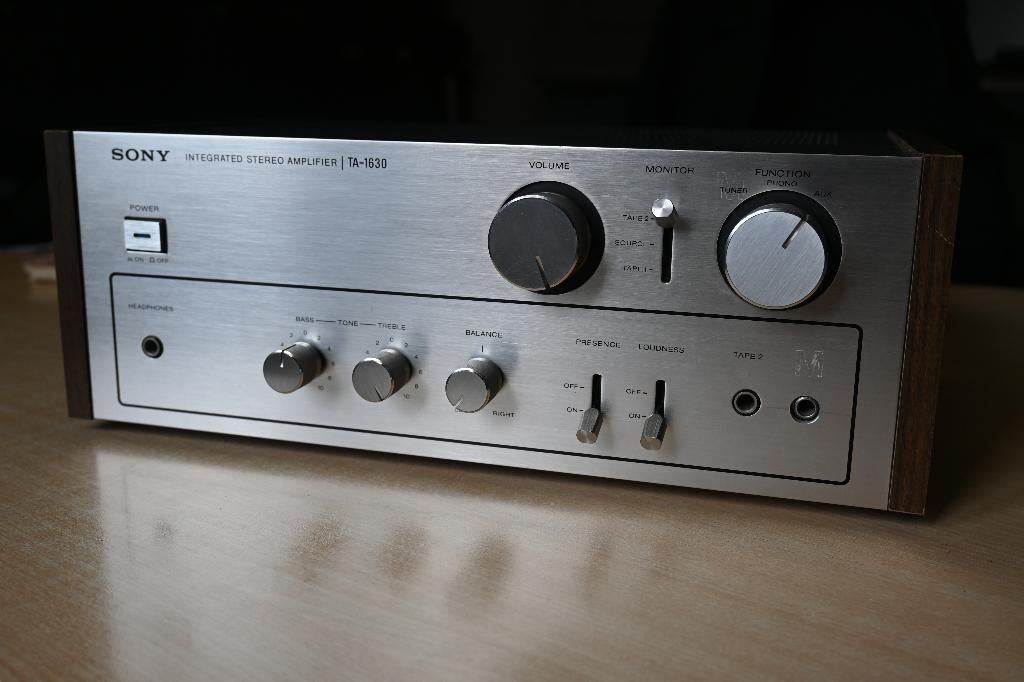 Vintage versterker Sony TA-1630, Audio, Tv en Foto, Gebruikt, Ophalen of Verzenden, Sony, 120 watt of meer