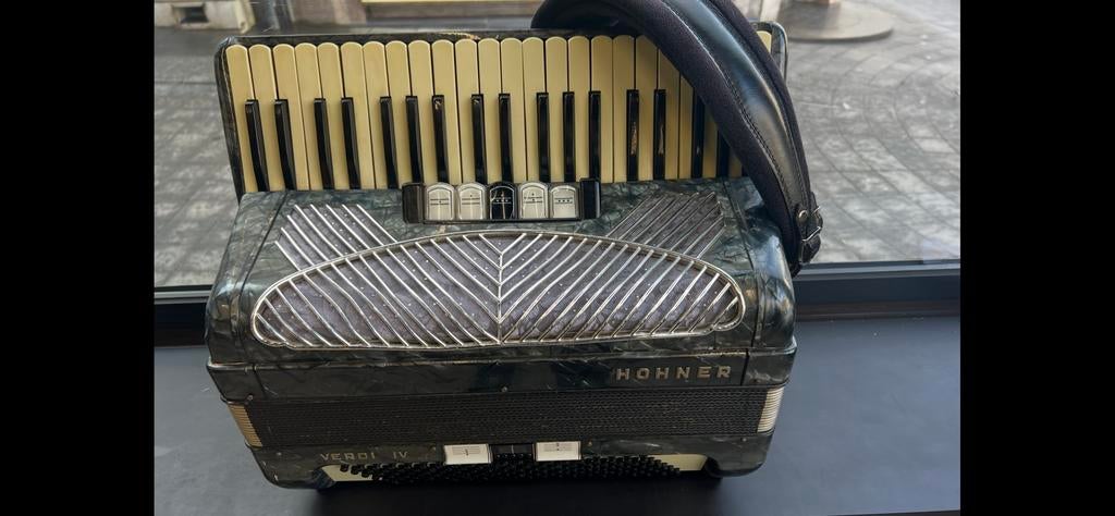 Acordeon Hohner Verdi IV (4) , 120 Bass, Ophalen of Verzenden, Zo goed als nieuw, Hohner