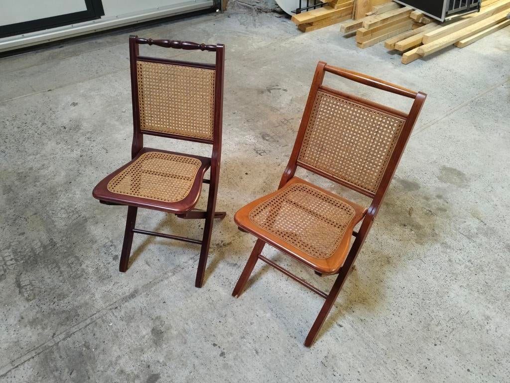 Houten vouwstoelen, Ophalen