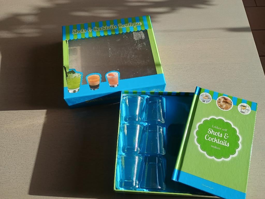 Cocktailglaasjes shotglaasjes met boekbox, Ophalen of Verzenden