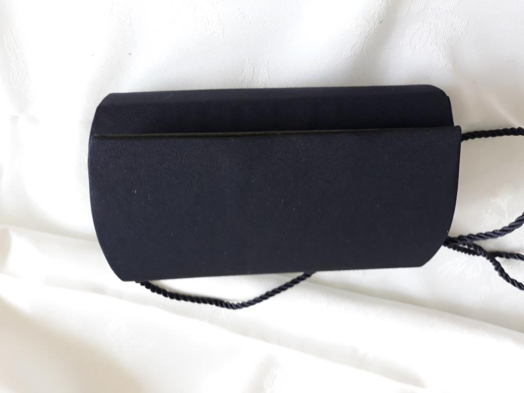 zijden clustch tasje, Ophalen, Zo goed als nieuw