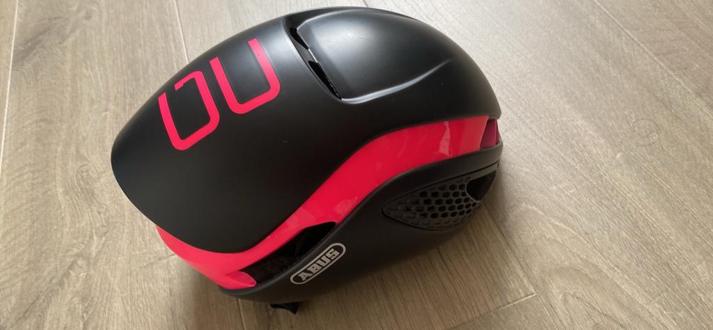Abus helm roze, Ophalen, Zo goed als nieuw