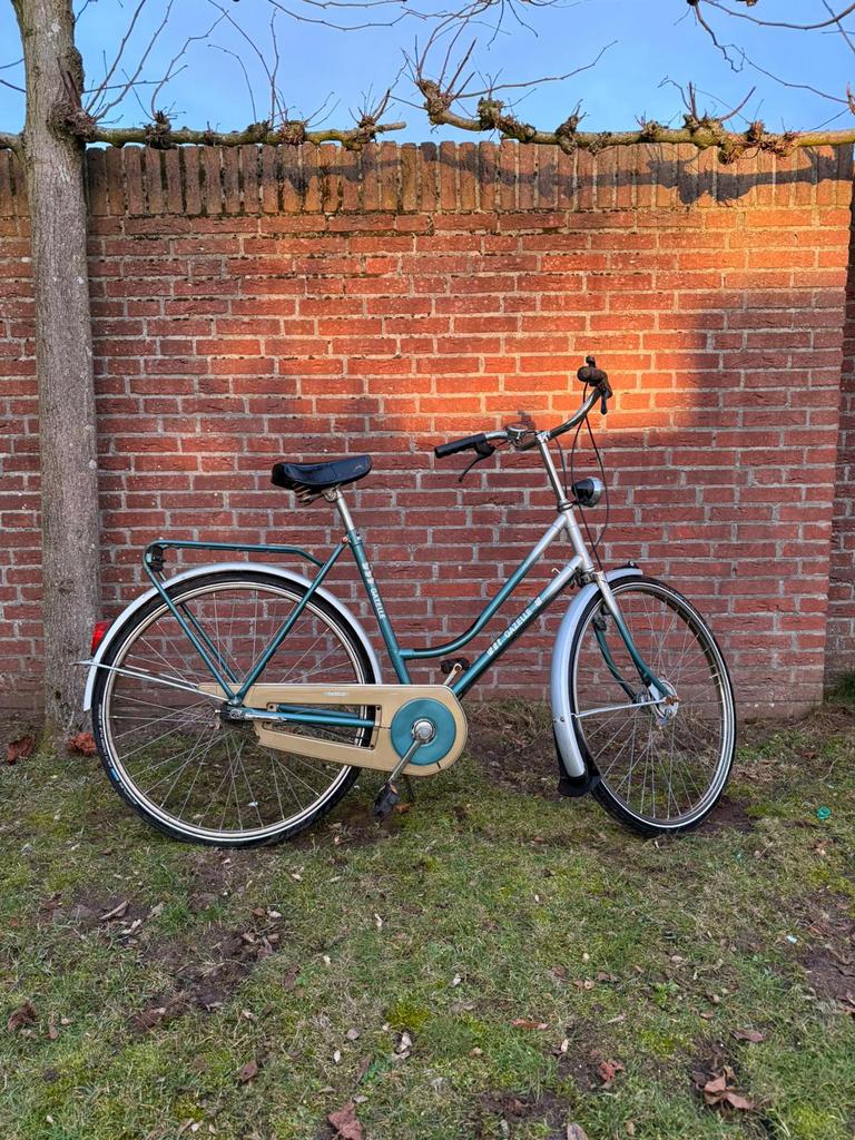 Gazelle vrouwenfiets, Ophalen, Gebruikt, Versnellingen