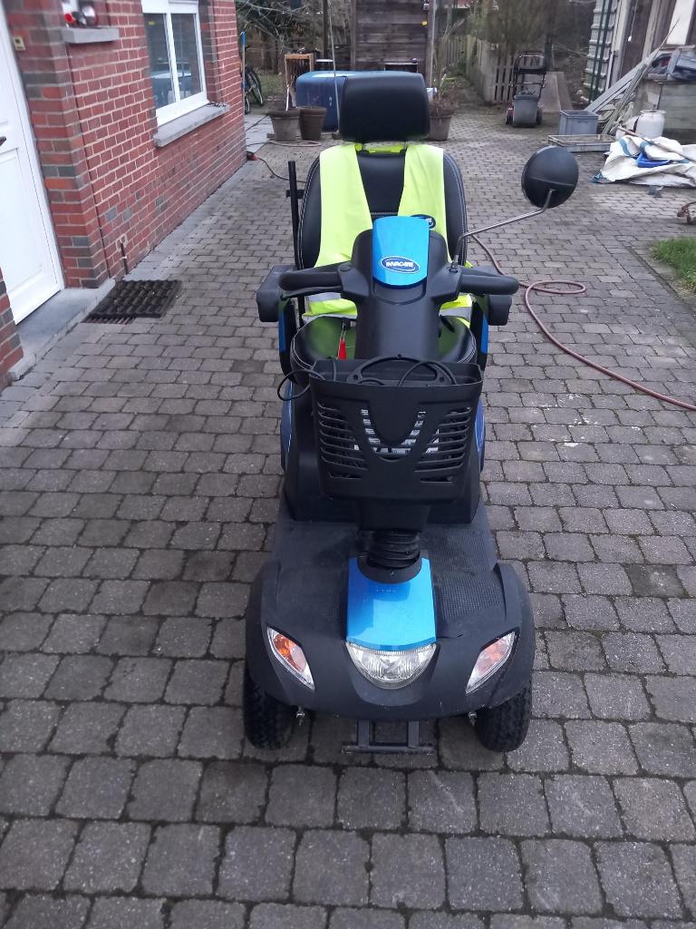 invalide scooter, 36 à 45 km, Enlèvement, Utilisé, Invacare