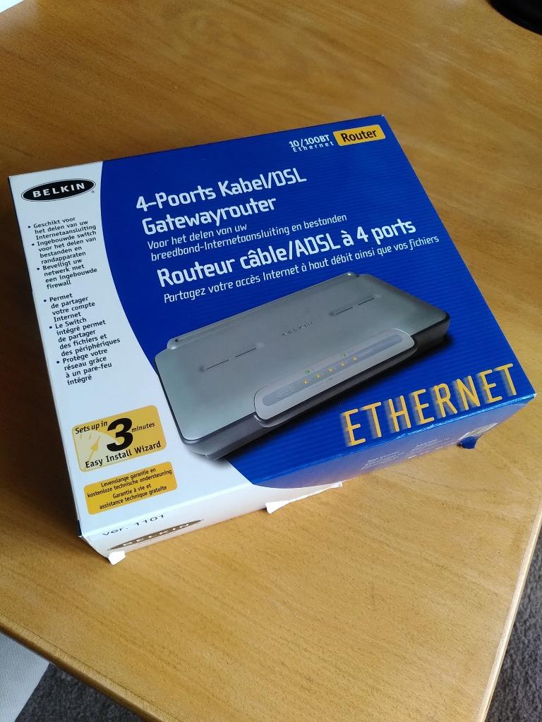 Belkin Router ADSL-DSL 4 ports, Computers en Software, Ophalen of Verzenden, Zo goed als nieuw, Router, Belkin