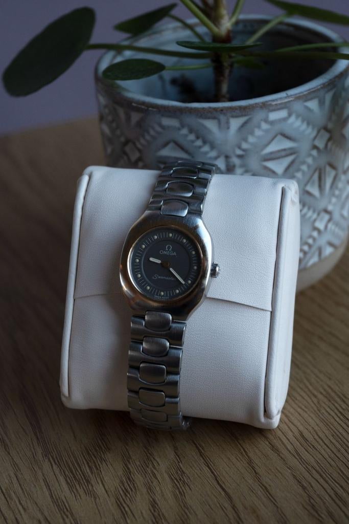 Omega Seamaster polaris met titanium en 18k gouden inlays., Bijoux, Sacs & Beauté, Enlèvement, Comme neuf
