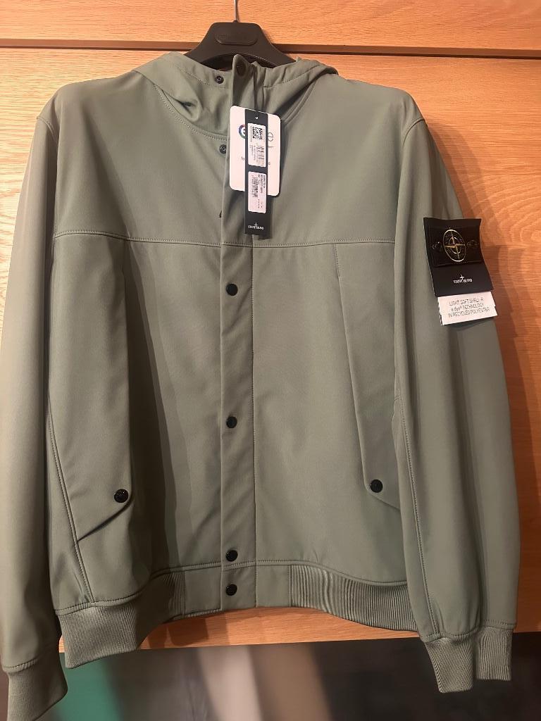 Stone island soft shell vest, Vêtements | Hommes, Vestes | Hiver, Neuf, Taille 56/58 (XL), Vert, Enlèvement