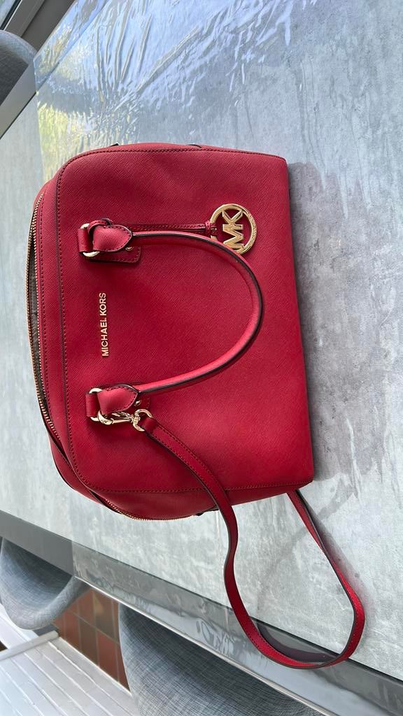 Michael Kors handtas rood, Handtassen en Accessoires, Tassen | Damestassen, Ophalen, Zo goed als nieuw, Rood, Handtas