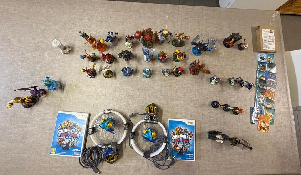 Lot skylanders en toebehoren, Ophalen of Verzenden