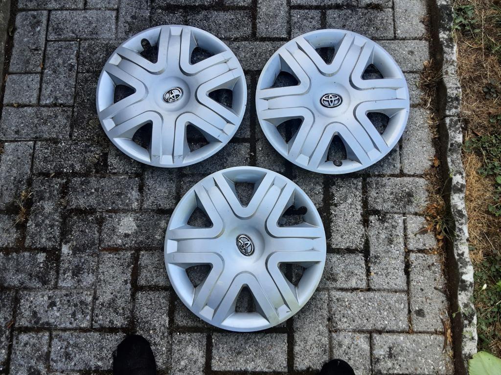 3 enjoliveurs toyota 16 pouces, Enlèvement ou Envoi, Utilisé