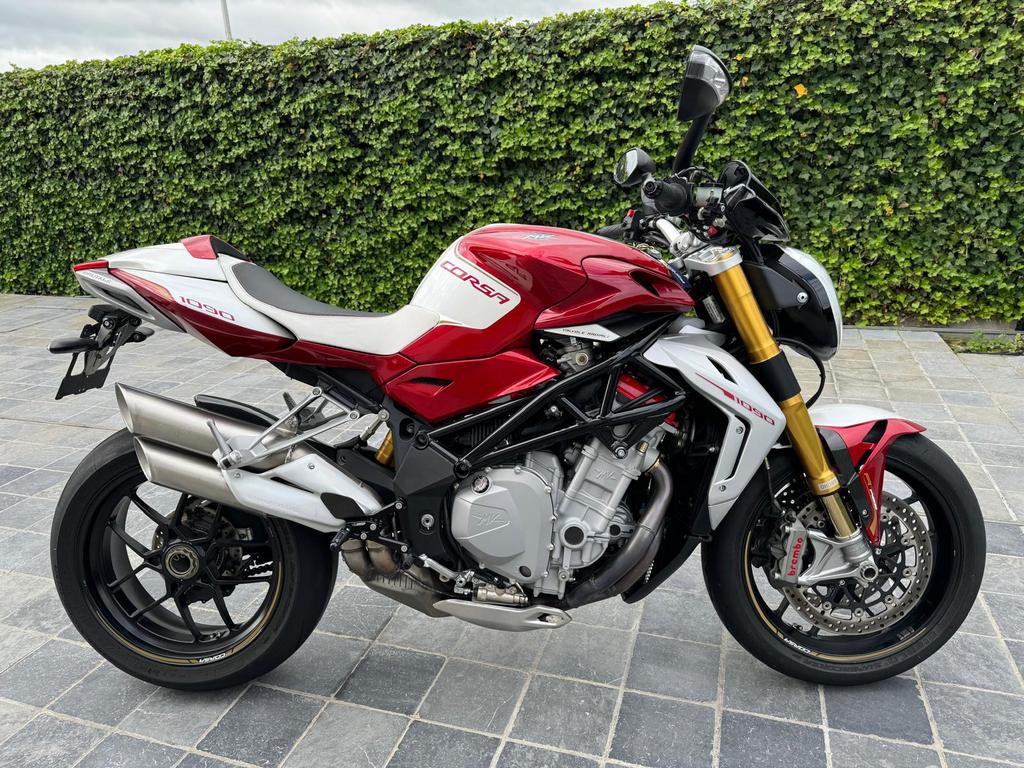 Mv Agusta Brutale rr Corsa, Particulier, 1078 cm³, 4 cylindres, Naked bike
