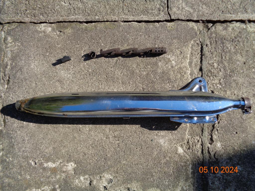 Honda C200 uitlaatdemper., Motoren, Ophalen of Verzenden, Gebruikt