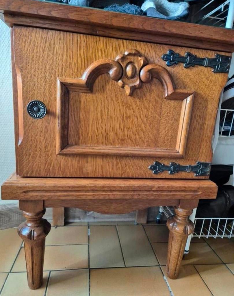 Vintage houten nachtkastjes, vitrinekast, spiegelkast , kast, Ophalen, Zo goed als nieuw